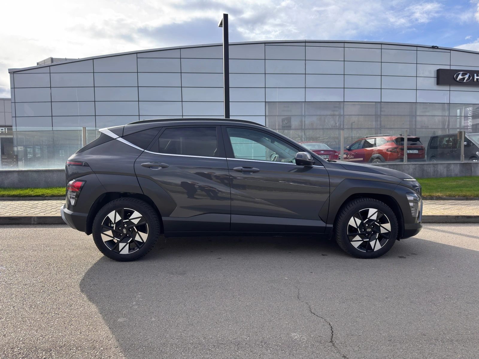 Hyundai Kona EXCLUSIVE HYBRID - изображение 4