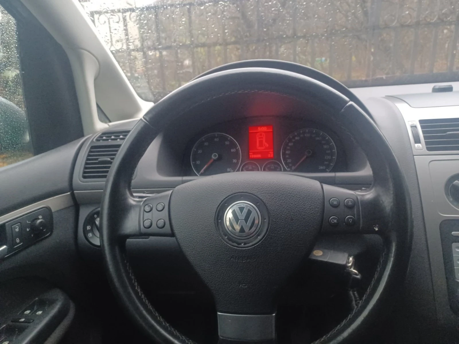 VW Touran 1.4 TSI 6  | Mobile.bg   7