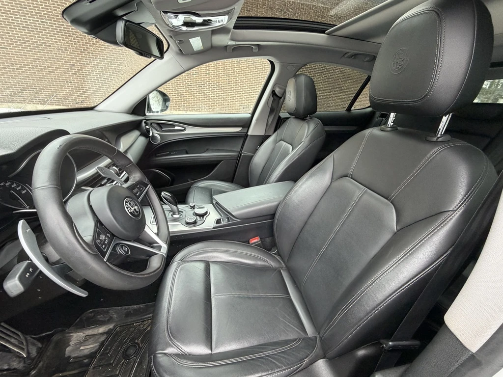 Alfa Romeo Stelvio Sport AWD/Navi/Rear view/Fully service records  | Mobile.bg � ����������� 15