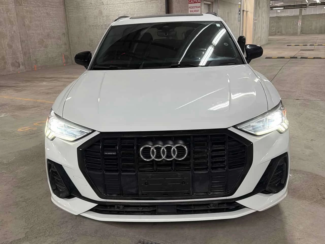 Audi Q3 * Technik S LINE* MATRIX* DISTRONIC* , снимка 6 - Автомобили и джипове - 54240598