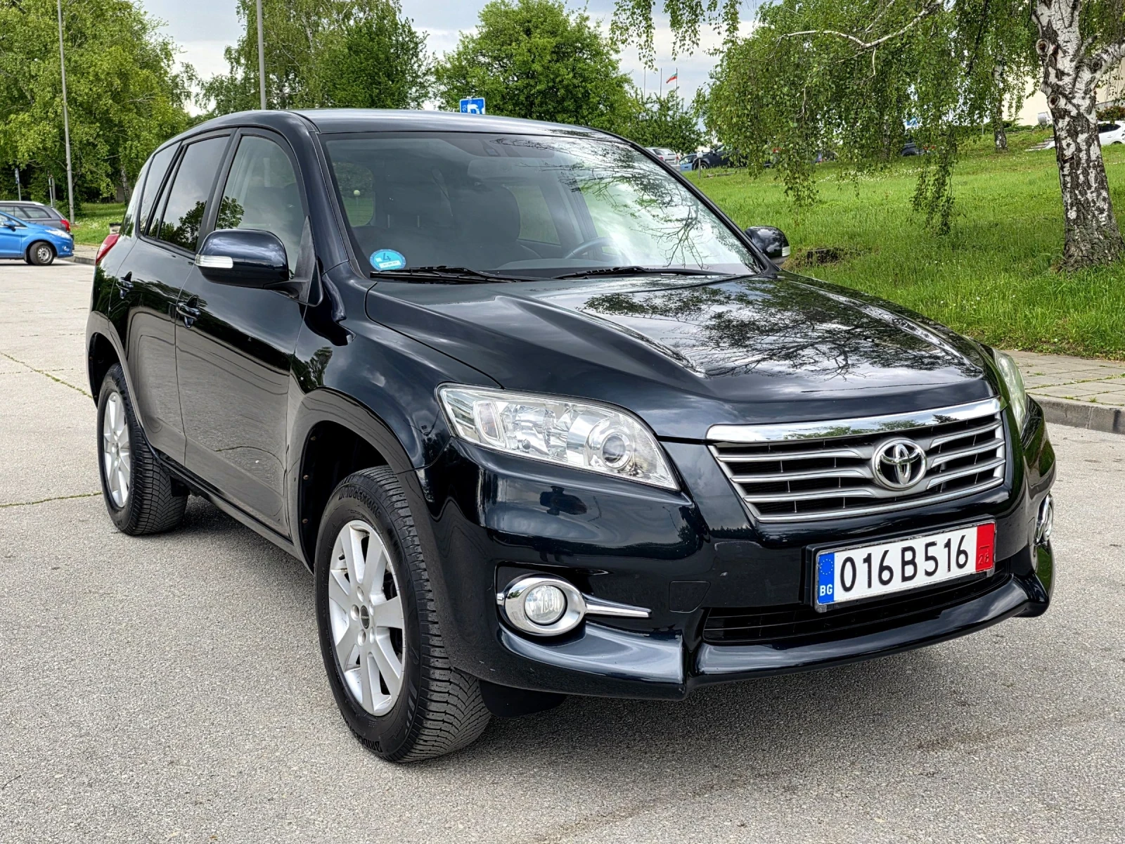 Toyota Rav4 Executive, Сервизна история, Навигация, Камера , снимка 3 - Автомобили и джипове - 54569001