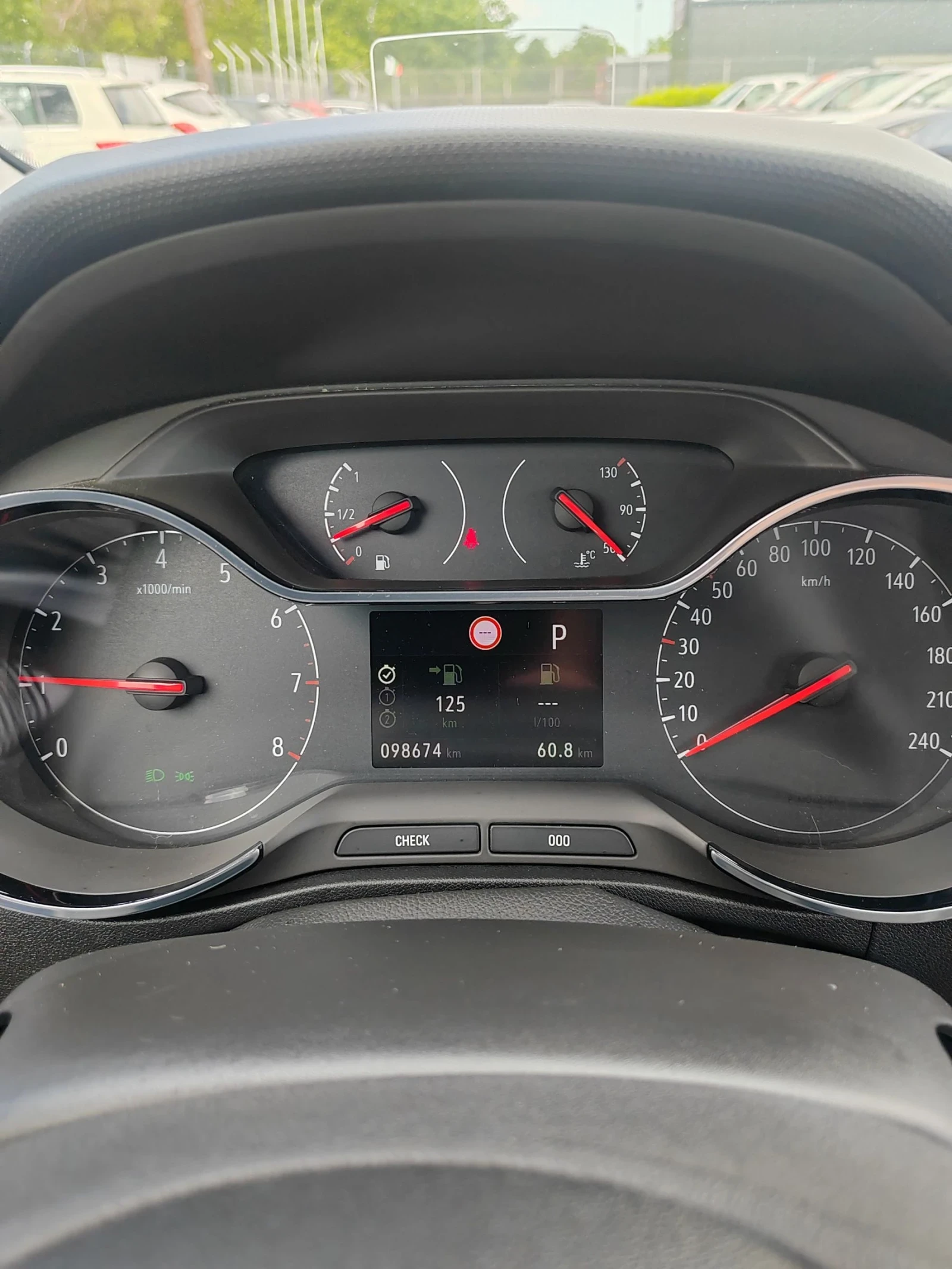 Opel Crossland X 1.2, 110к.с., снимка 14 - Автомобили и джипове - 54629186