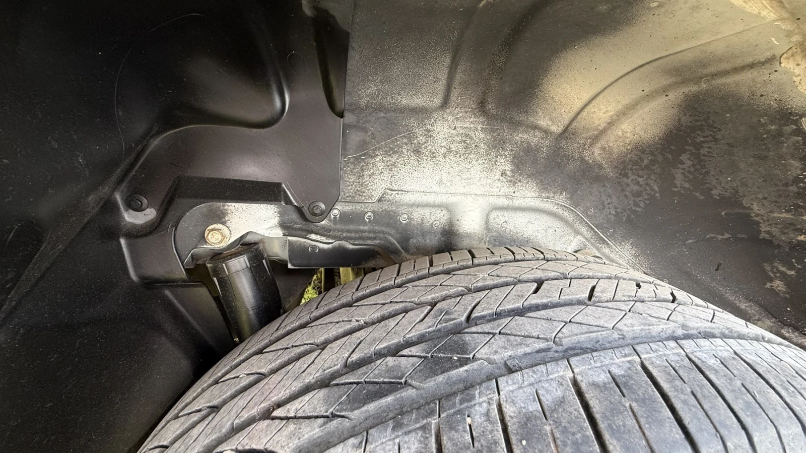 Jeep Grand cherokee 3.0 5G overland, снимка 16 - Автомобили и джипове - 54869859