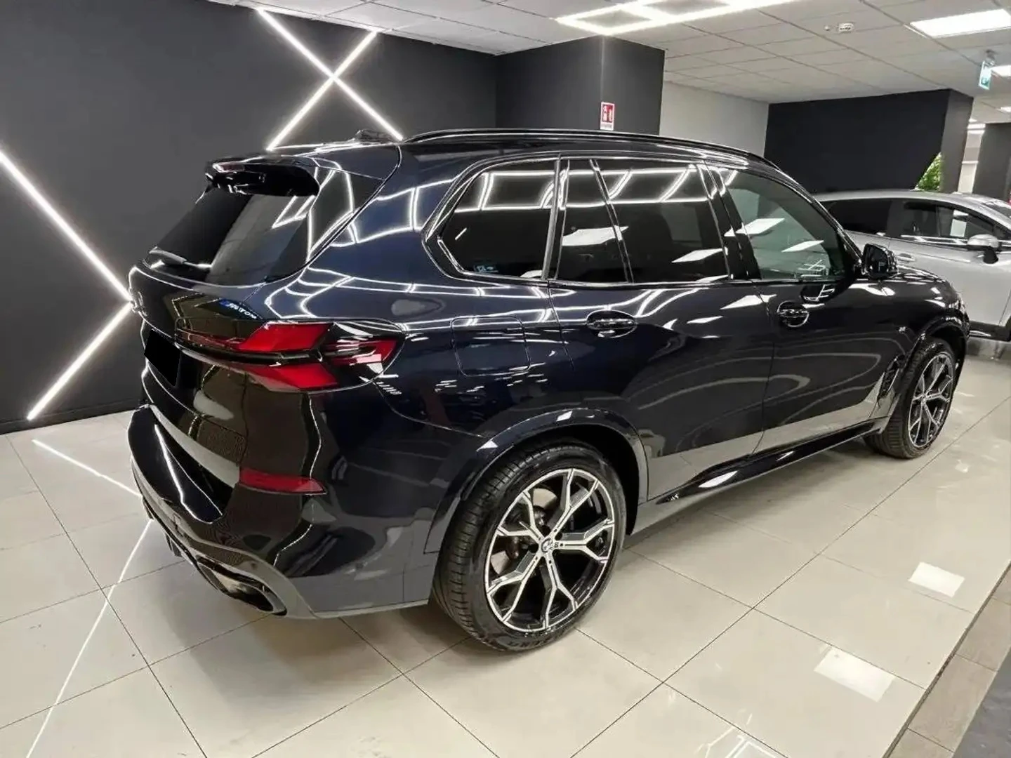BMW X5 3.0d xDrive M-Sport Paket, снимка 3 - Автомобили и джипове - 55056952