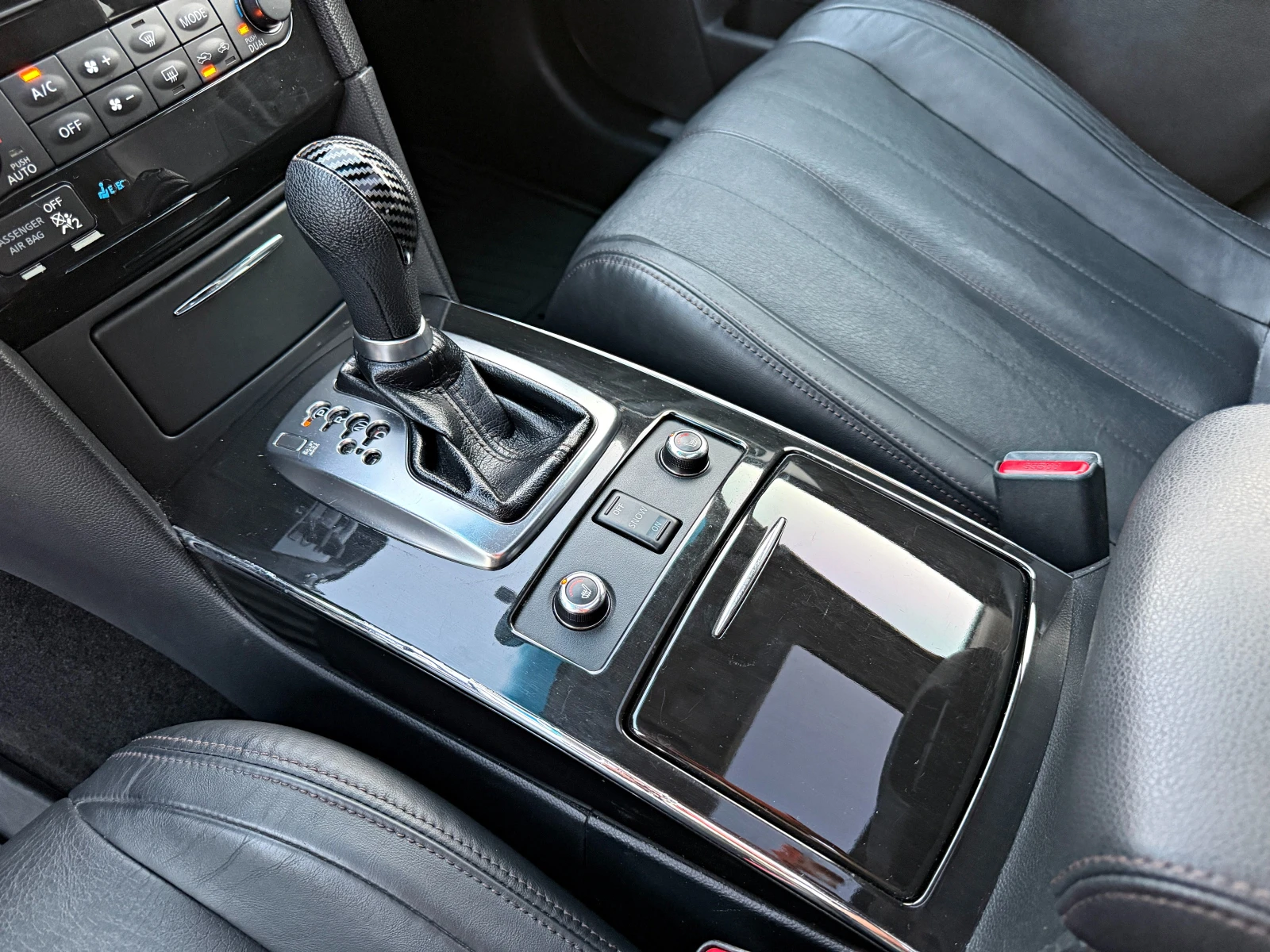 Infiniti QX70 AWD 360cam BOSE Keyless Memory NAVI, снимка 15 - Автомобили и джипове - 55621549
