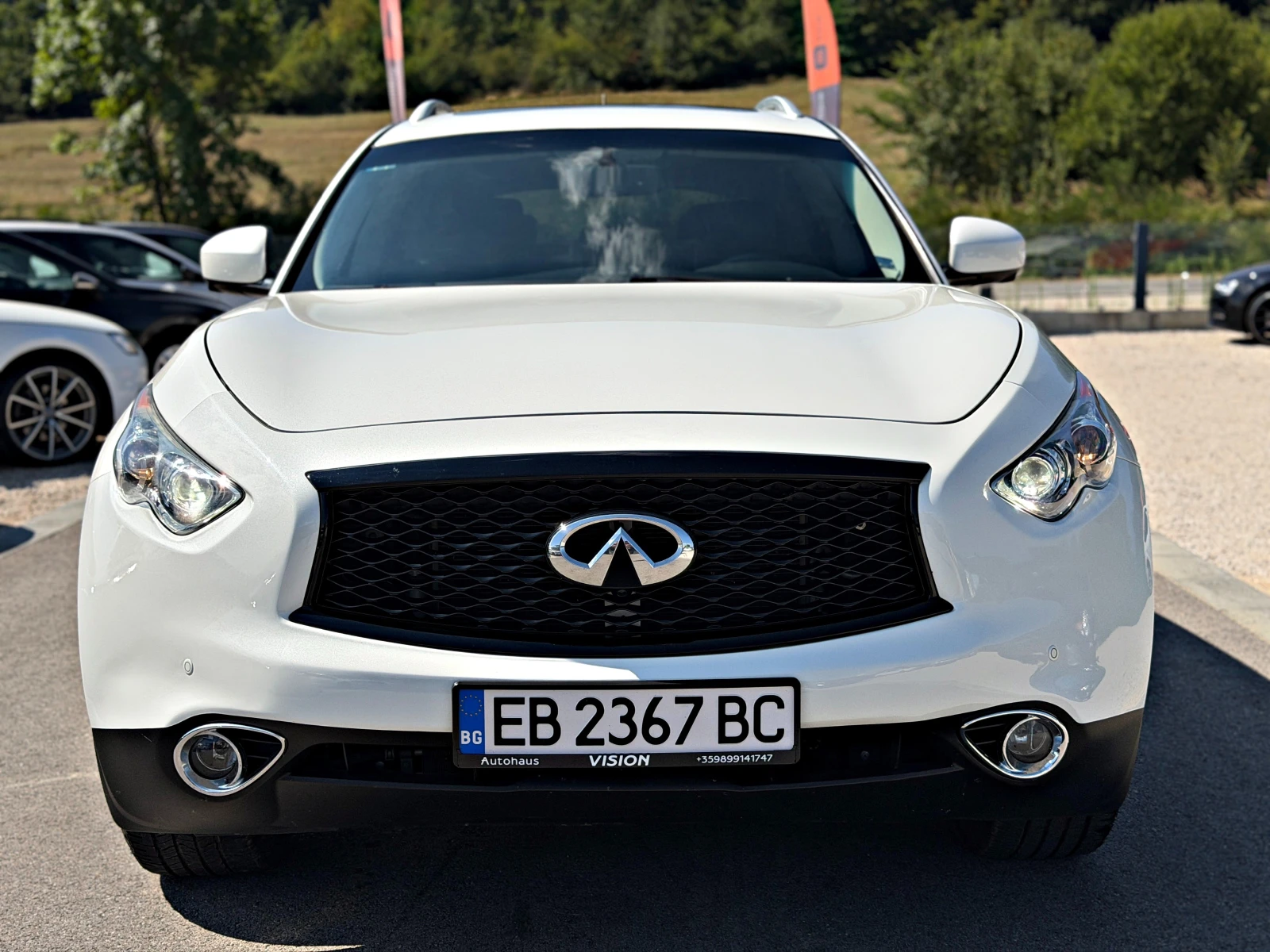Infiniti QX70 AWD 360cam BOSE Keyless Memory NAVI, снимка 2 - Автомобили и джипове - 55621549
