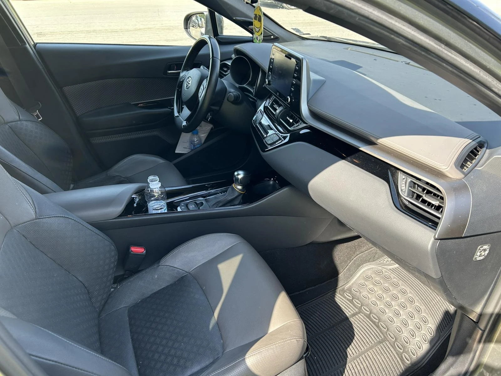 Toyota C-HR, снимка 8 - Автомобили и джипове - 56158857