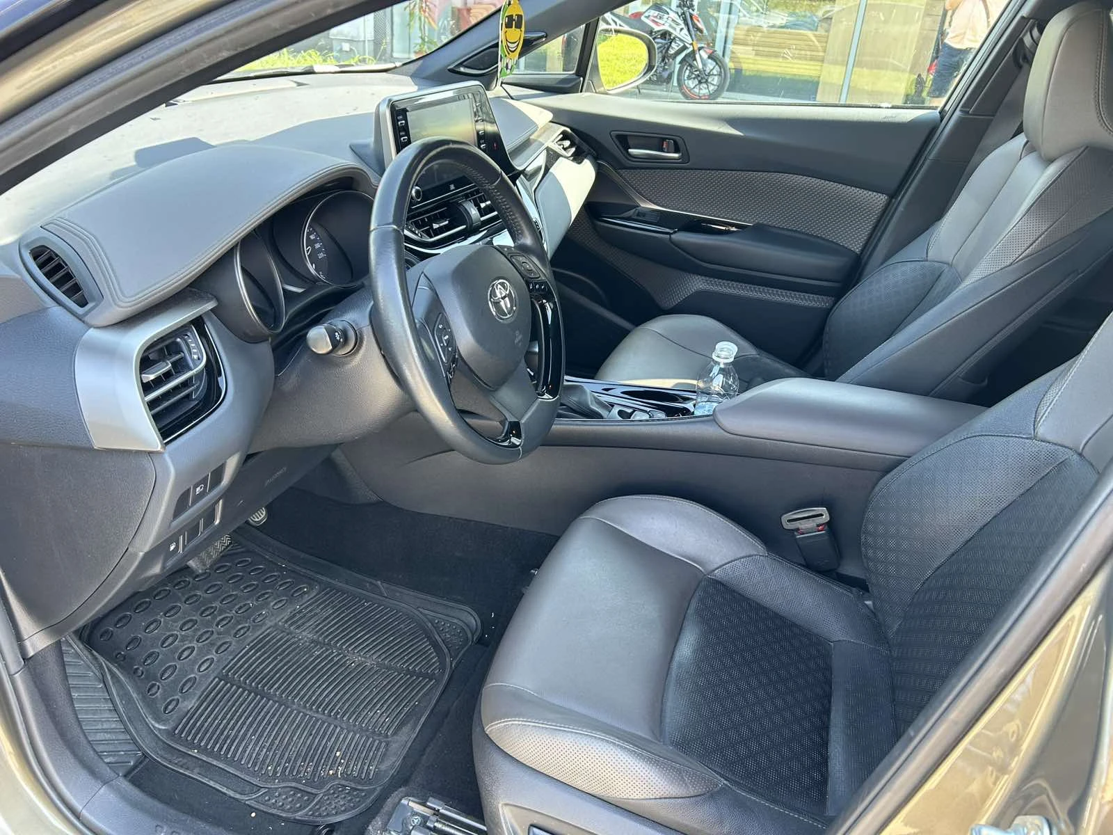 Toyota C-HR, снимка 9 - Автомобили и джипове - 56158857