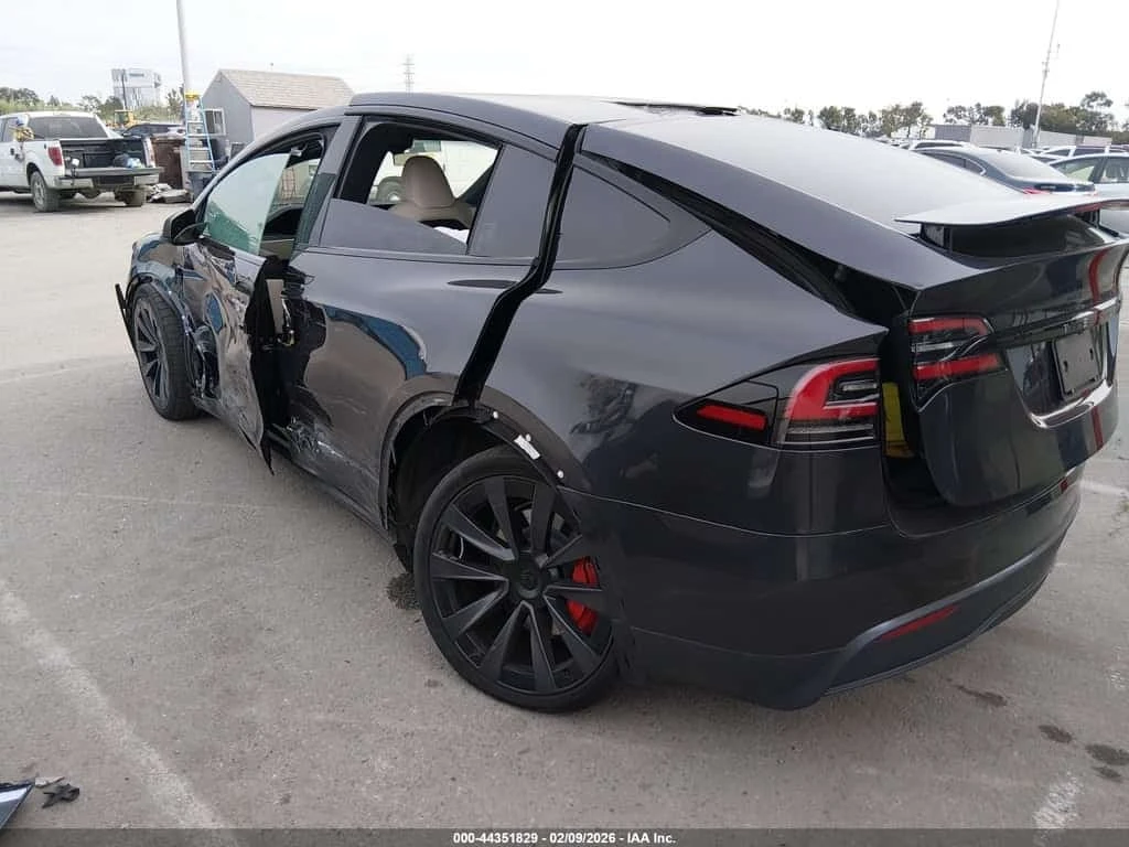 Tesla Model X * PLAID * CARFAX * ��� ������������ ������ | Mobile.bg � ����������� 3