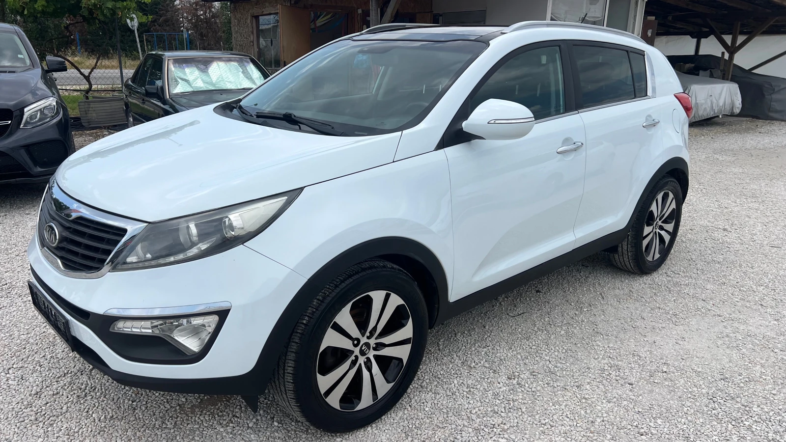 Kia Sportage 1.7CRDI, снимка 3 - Автомобили и джипове - 56254008