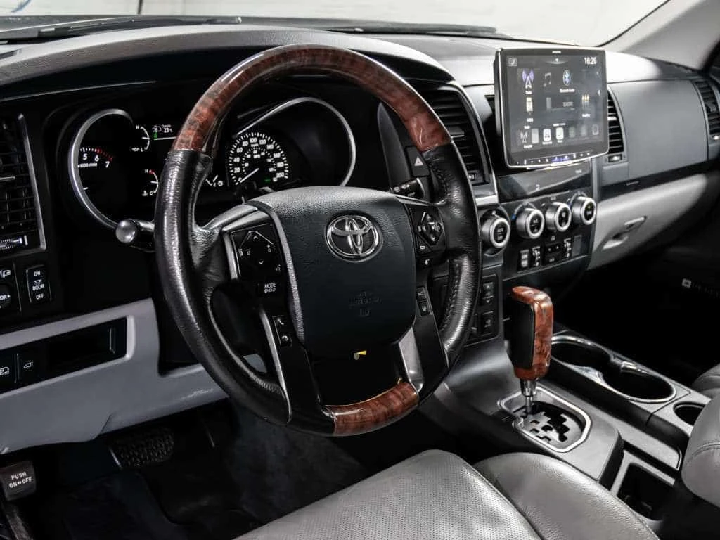 Toyota Sequoia Platinum 4dr 4x2 Automatic * CARFAX * ���������� * | Mobile.bg � ����������� 7