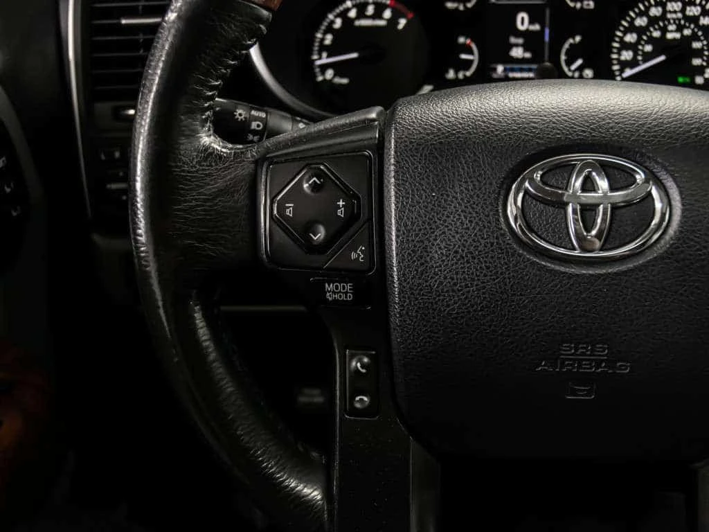 Toyota Sequoia Platinum 4dr 4x2 Automatic * CARFAX * ���������� * | Mobile.bg � ����������� 10