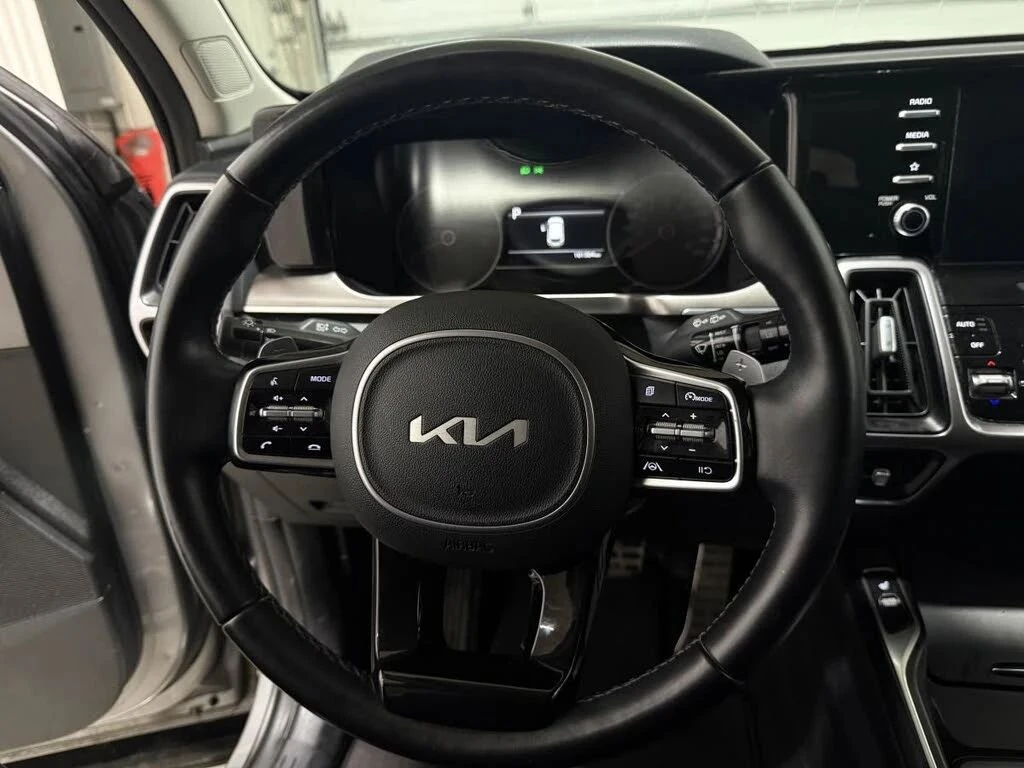 Kia Sorento, снимка 11 - Автомобили и джипове - 56689986