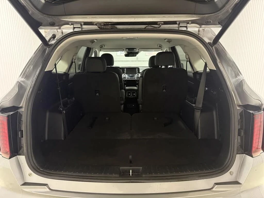 Kia Sorento, снимка 15 - Автомобили и джипове - 56689986