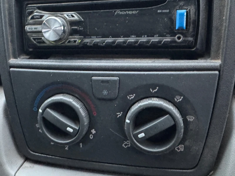 Citroen Jumper 2.2 HDI* KЛИМАТИК* L2H2* 6 скорости, снимка 8 - Бусове и автобуси - 52888288