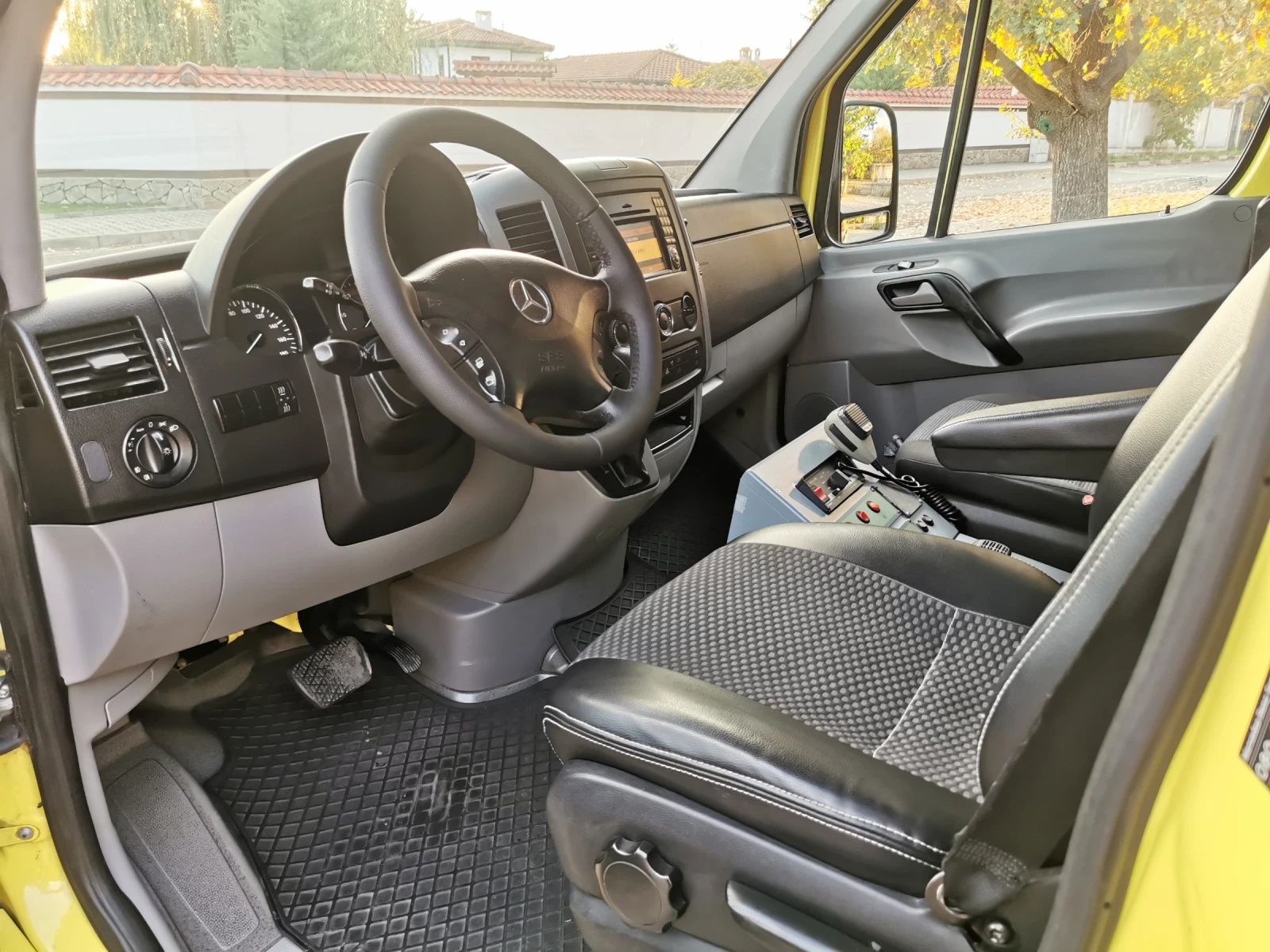 Mercedes-Benz Sprinter 319  | Mobile.bg   11