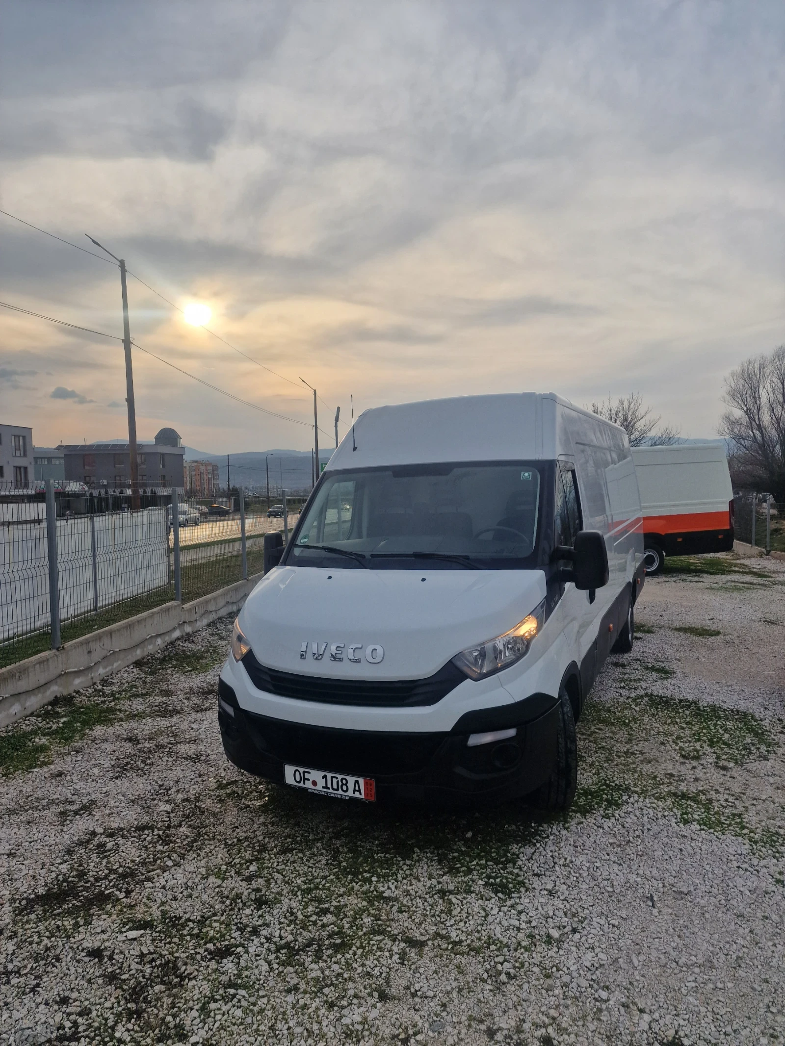Iveco 35s15 3.0 150hp топ състояние, снимка 2 - Бусове и автобуси - 55872481