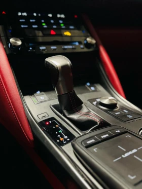 Lexus IS 300 3.5 V6 AWD / F-Sport / ОБДУХ / RED INT - 58400 лв. / 29859.45 € - 58092064 10