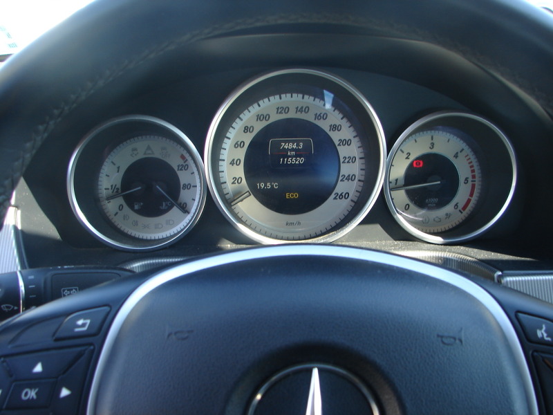 Mercedes-Benz E 200 2.2CDI, снимка 5 - Автомобили и джипове - 45979202