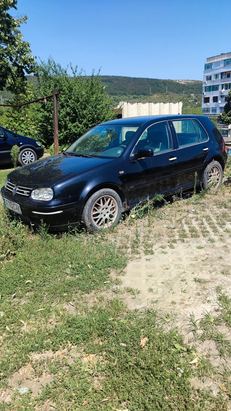 VW Golf, снимка 2 - Автомобили и джипове - 47323791