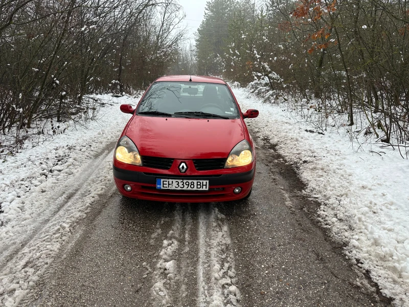 Renault Clio, снимка 9 - Автомобили и джипове - 48487267