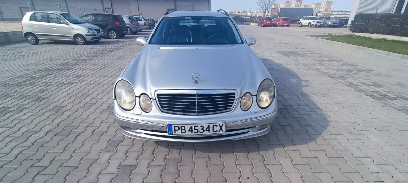 Mercedes-Benz E 220 Avangard, снимка 1 - Автомобили и джипове - 49408802