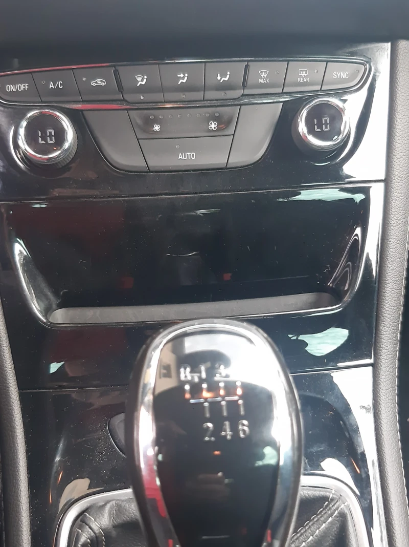 Opel Astra Opel Astra K SPORT TOURER 1.6 Turbo 136 к.с., снимка 10 - Автомобили и джипове - 50143959