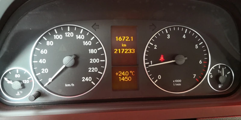 Mercedes-Benz A 170 Elegance, снимка 8 - Автомобили и джипове - 52579220