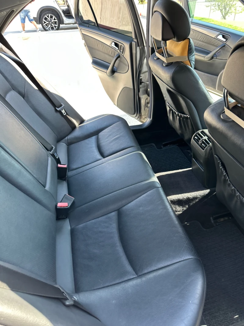 Mercedes-Benz C 200, снимка 14 - Автомобили и джипове - 52449432