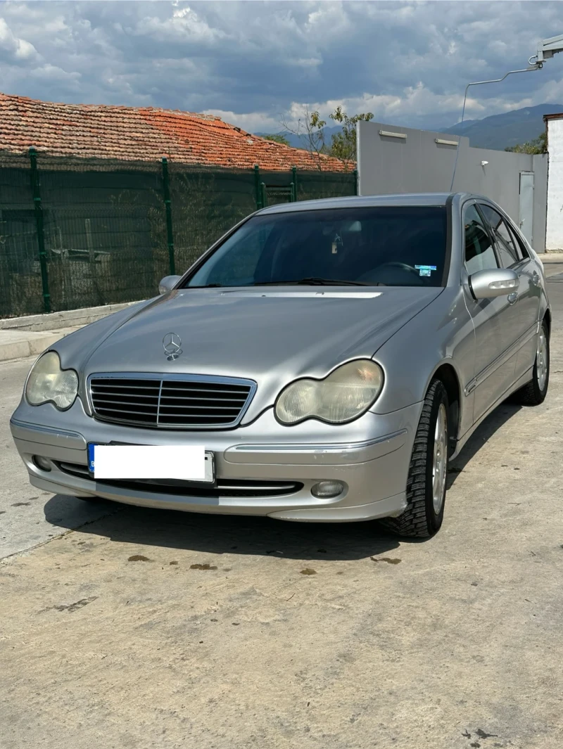 Mercedes-Benz C 200, снимка 2 - Автомобили и джипове - 52449432