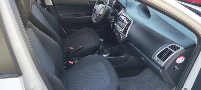 Hyundai I20 ШВЕЙЦАРИЯ, снимка 10 - Автомобили и джипове - 51757109
