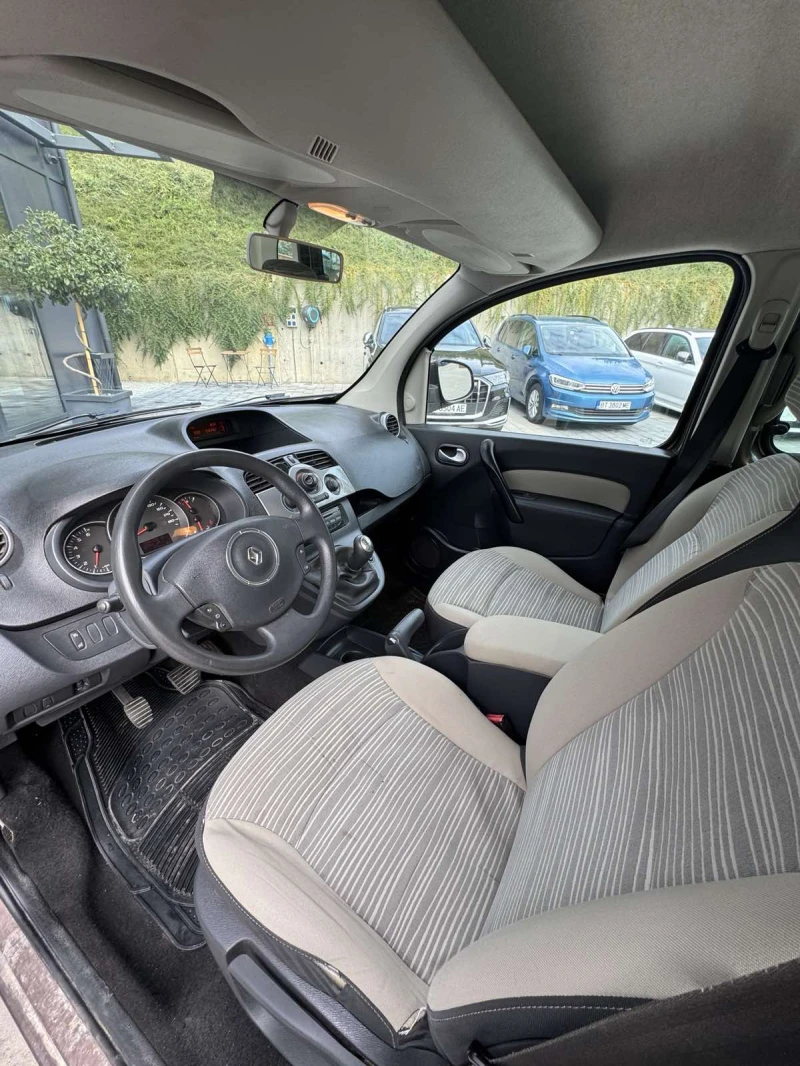 Renault Kangoo, снимка 10 - Автомобили и джипове - 52095239