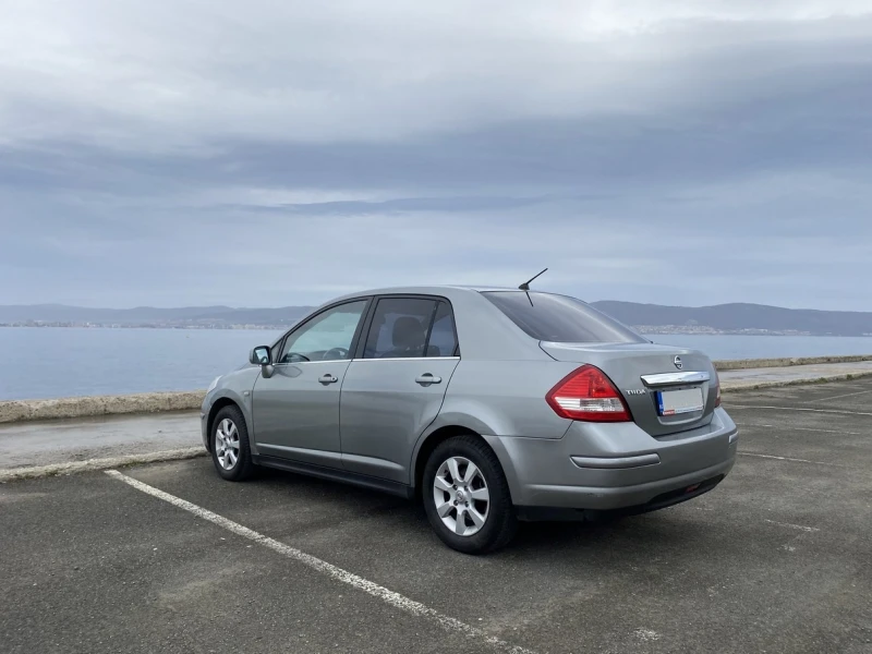 Nissan Tiida, снимка 2 - Автомобили и джипове - 52429681