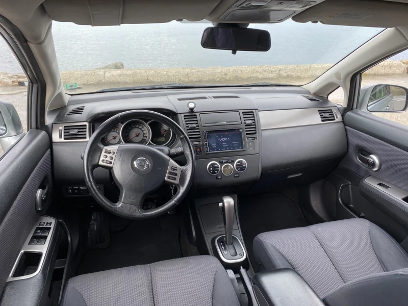 Nissan Tiida, снимка 12 - Автомобили и джипове - 52429681