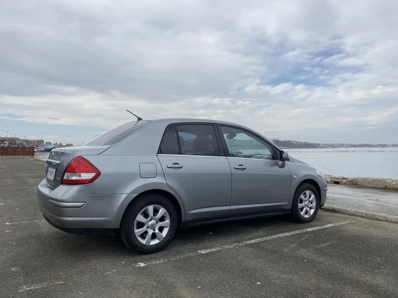 Nissan Tiida, снимка 4 - Автомобили и джипове - 52429681