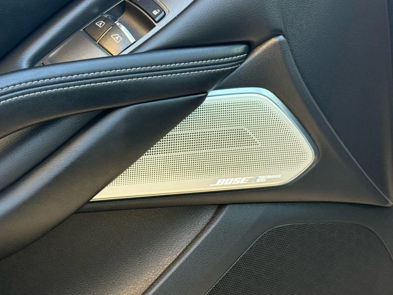 Infiniti Q 60S / 3.0 Twin-Turbo / LUXE / AWD / BOSE / PANO , снимка 10 - Автомобили и джипове - 52807592