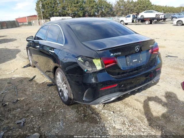 Mercedes-Benz A 220 4MATIC - изображение 7