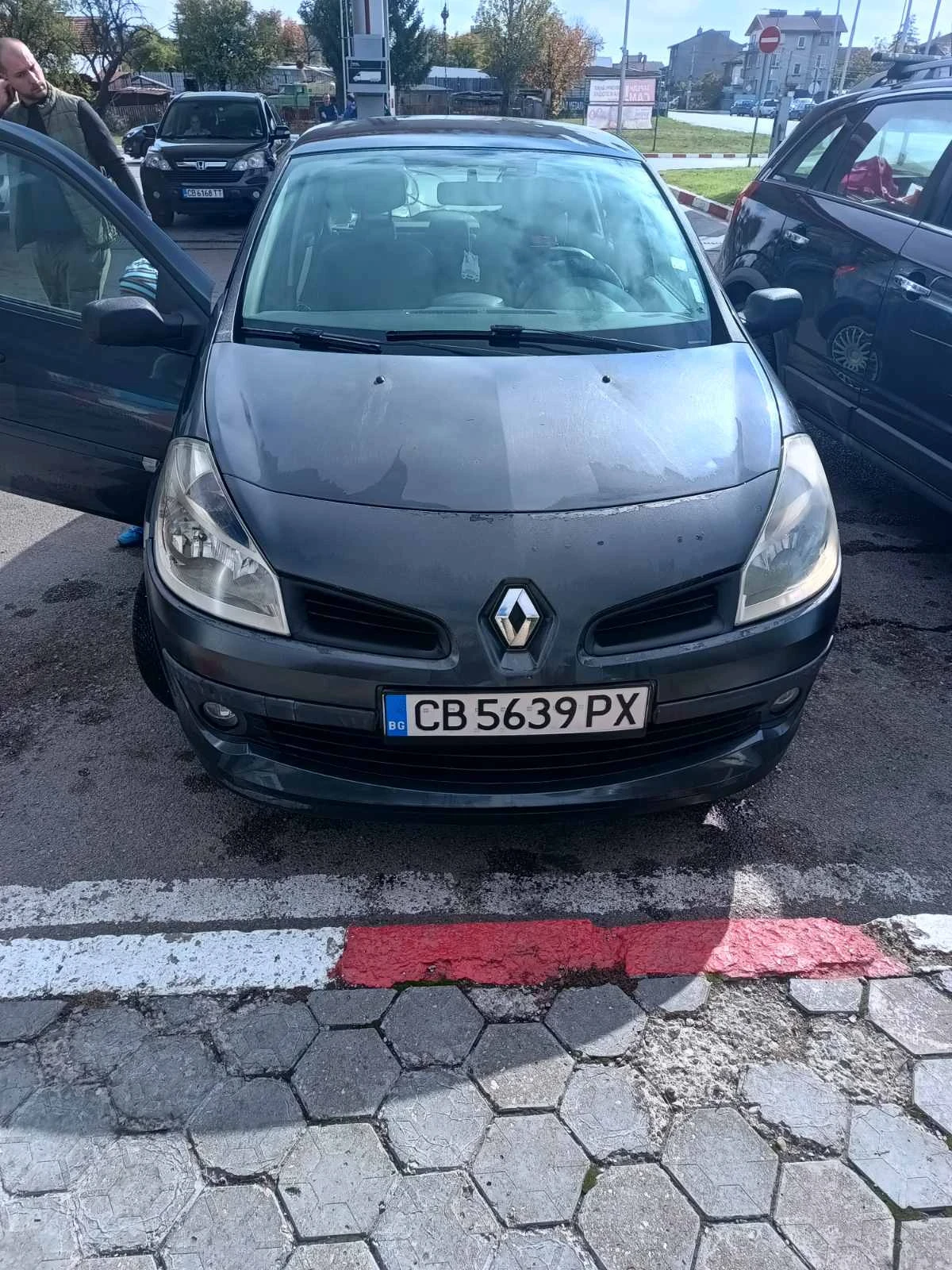 Renault Clio 1.2i 75hp, снимка 1