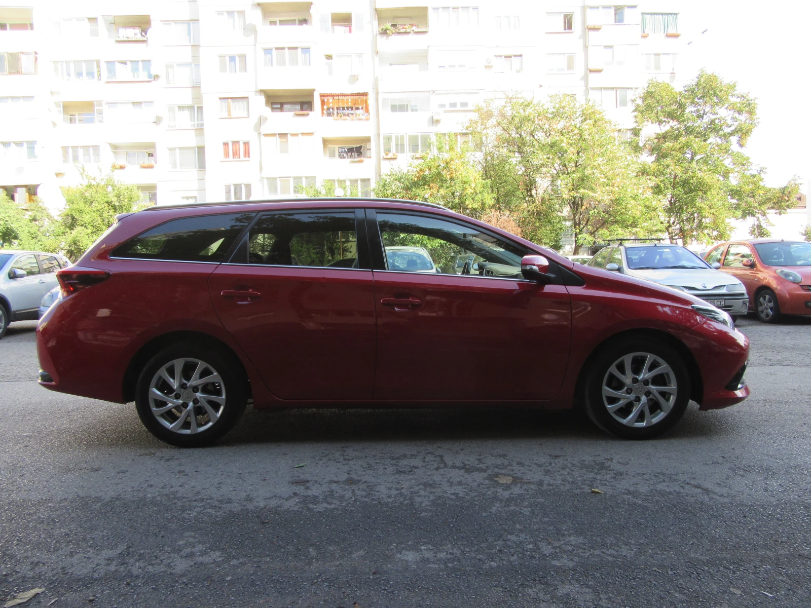 Toyota Auris 1.4D-4D 128000km! EURO6 - изображение 7