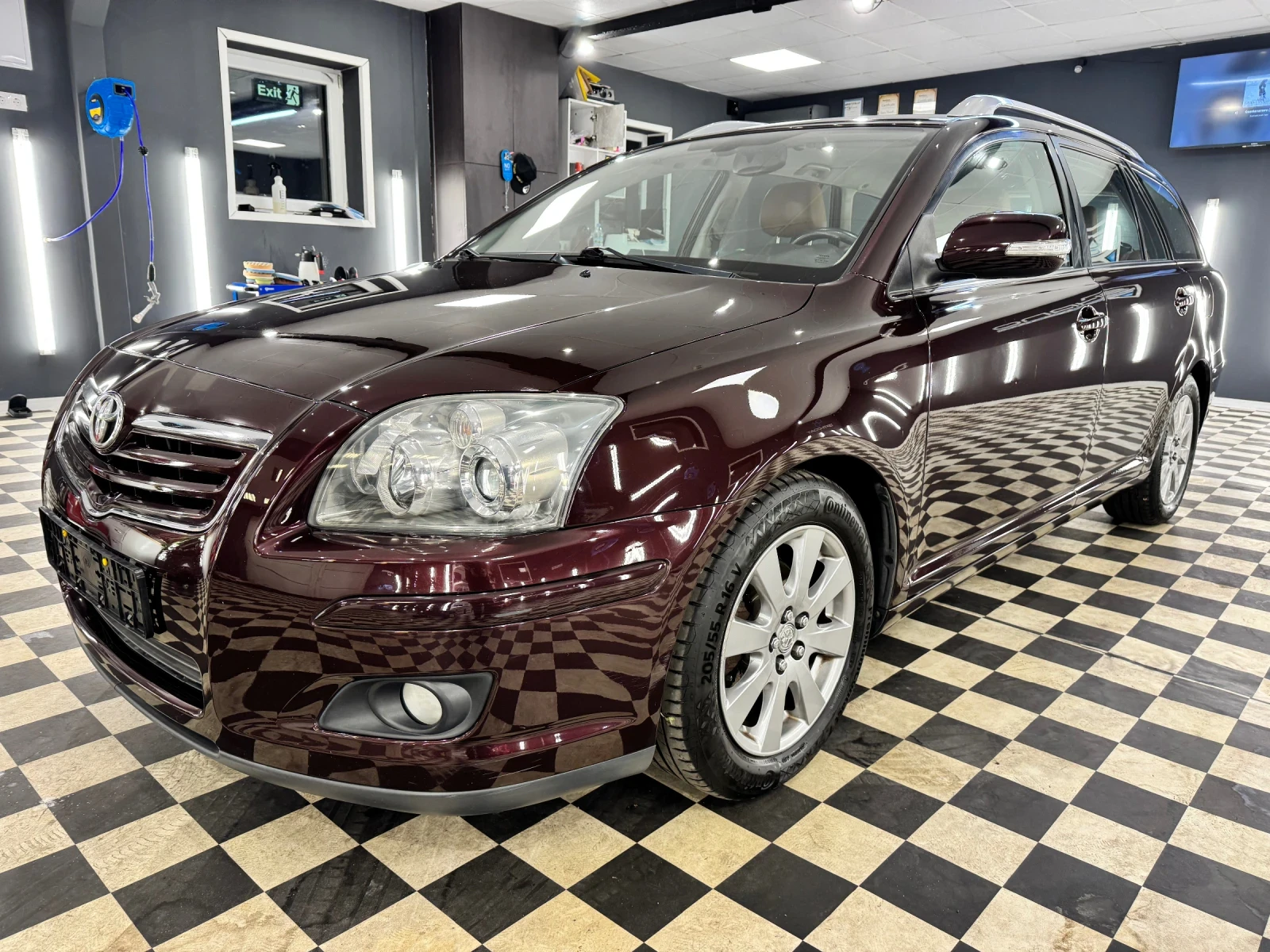 Toyota Avensis 1.8 VVTI EXECUTIVE NAVI БЕЗ АНАЛОГ - изображение 2