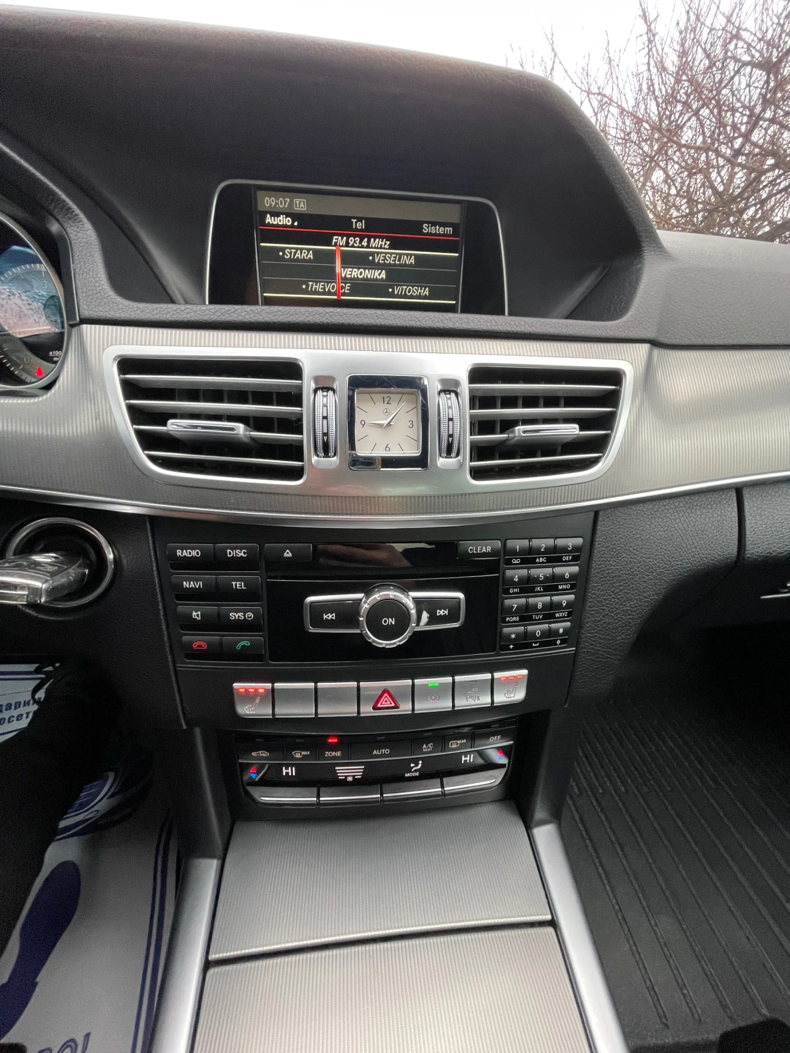 Mercedes-Benz E 200 * AMG Пакет* Facelift*  - изображение 8