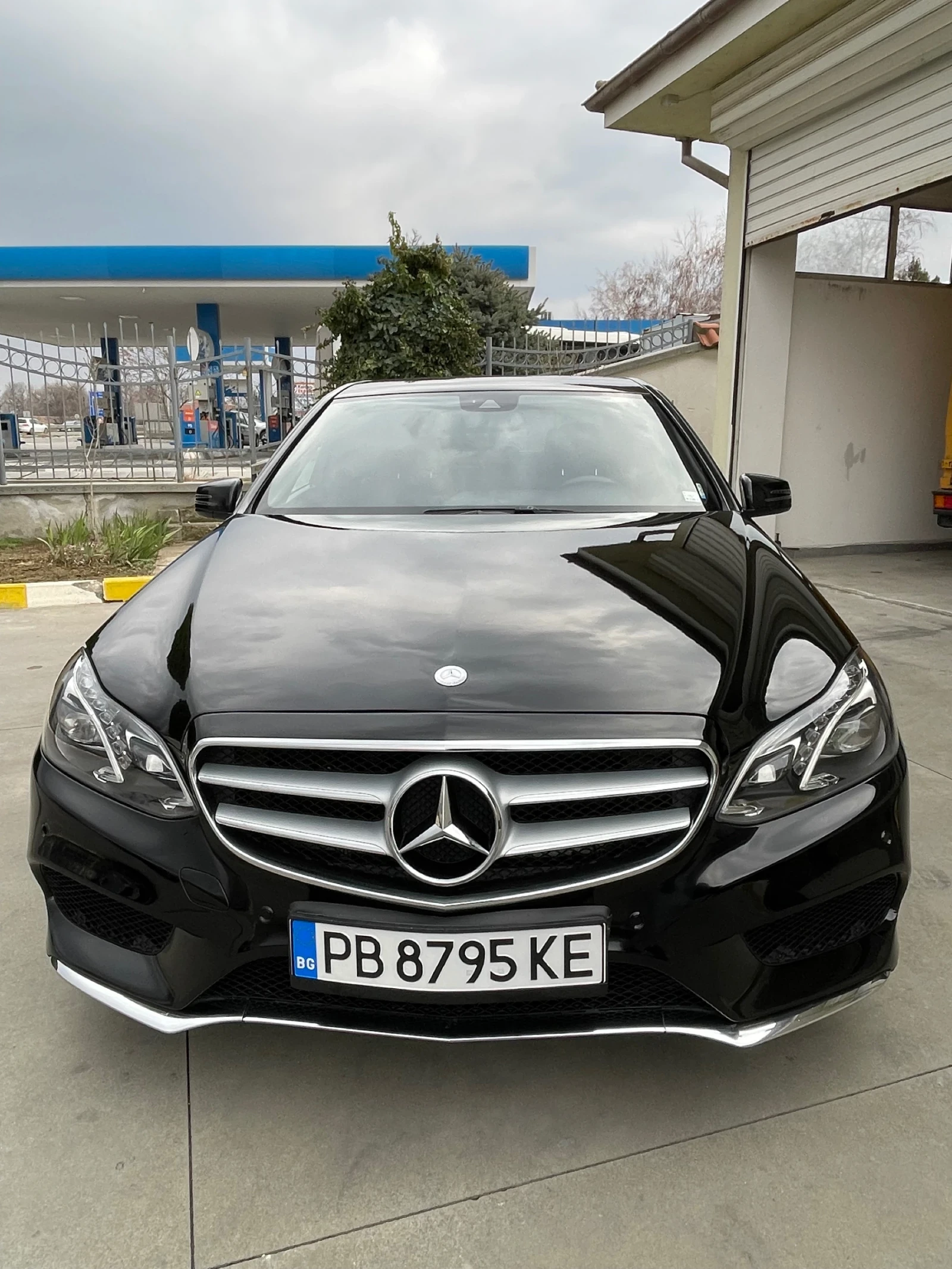Mercedes-Benz E 200 * AMG Пакет* Facelift*  - изображение 9