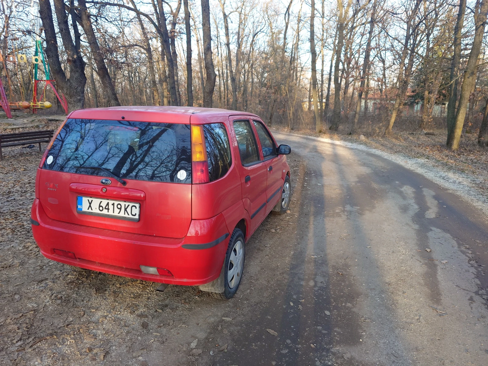 Subaru Justy  - изображение 4