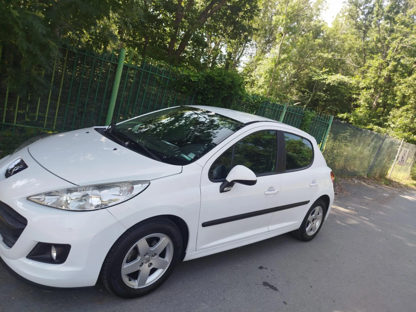 Peugeot 207 1.4 бензин газ - изображение 2