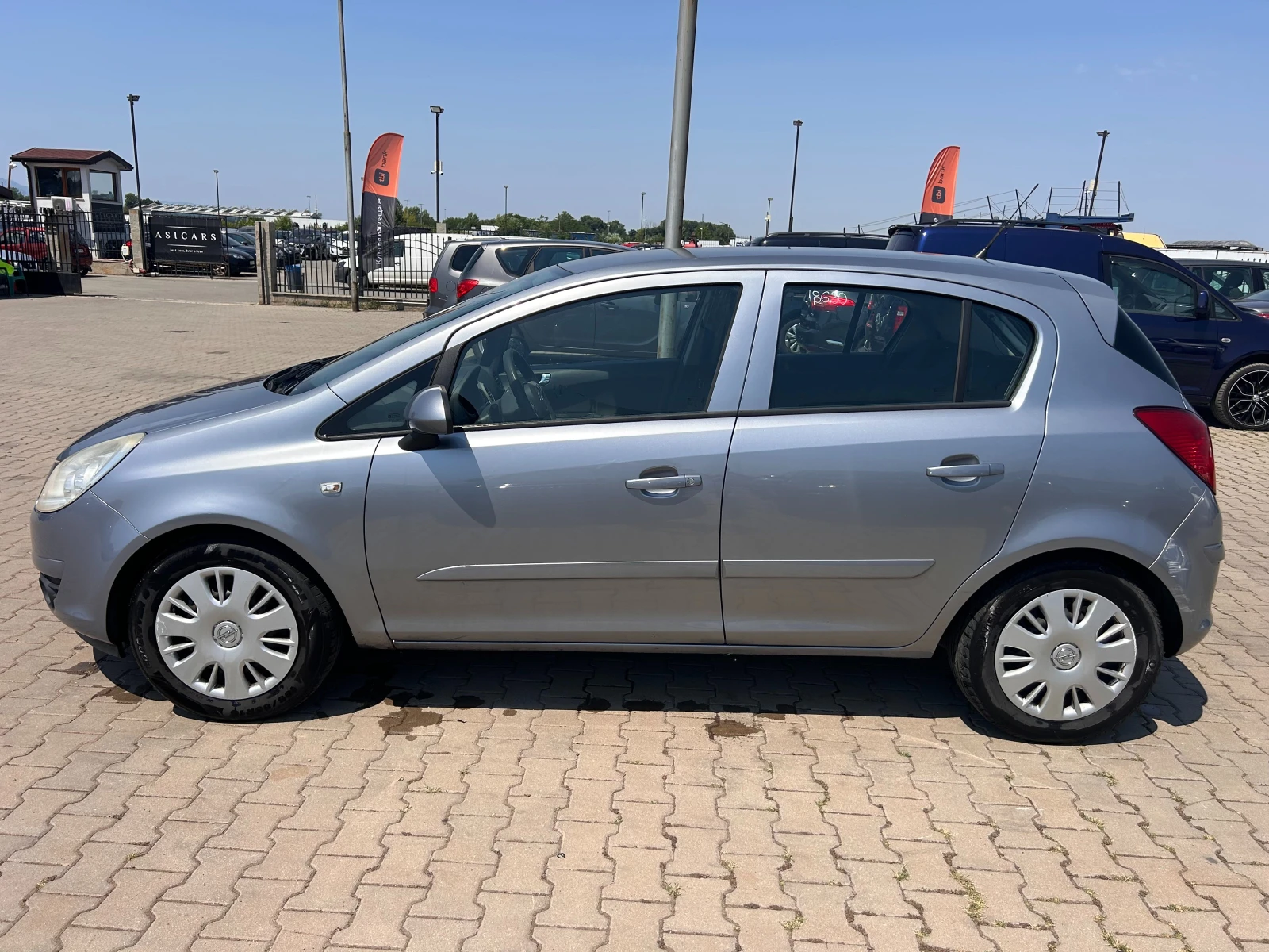 Opel Corsa 1.2i KLIMA EURO 4 - изображение 9