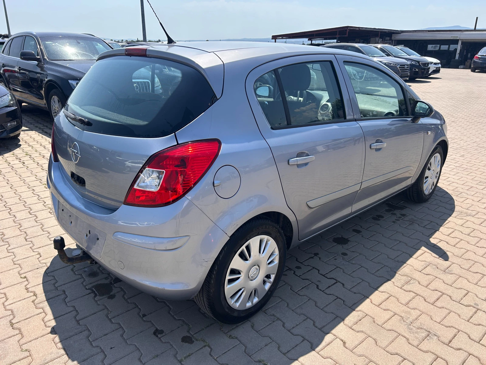 Opel Corsa 1.2i KLIMA EURO 4 - изображение 6