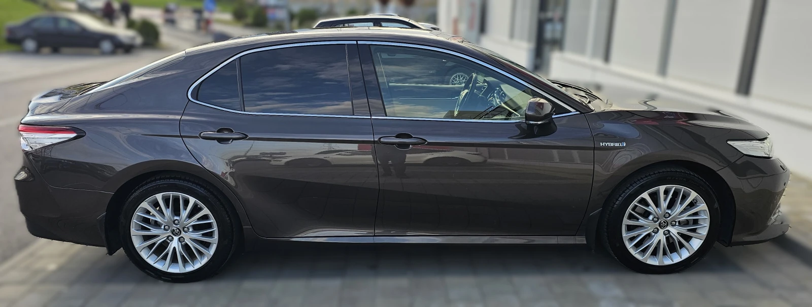 Toyota Camry 2.5Hybrid Premium Full - изображение 10