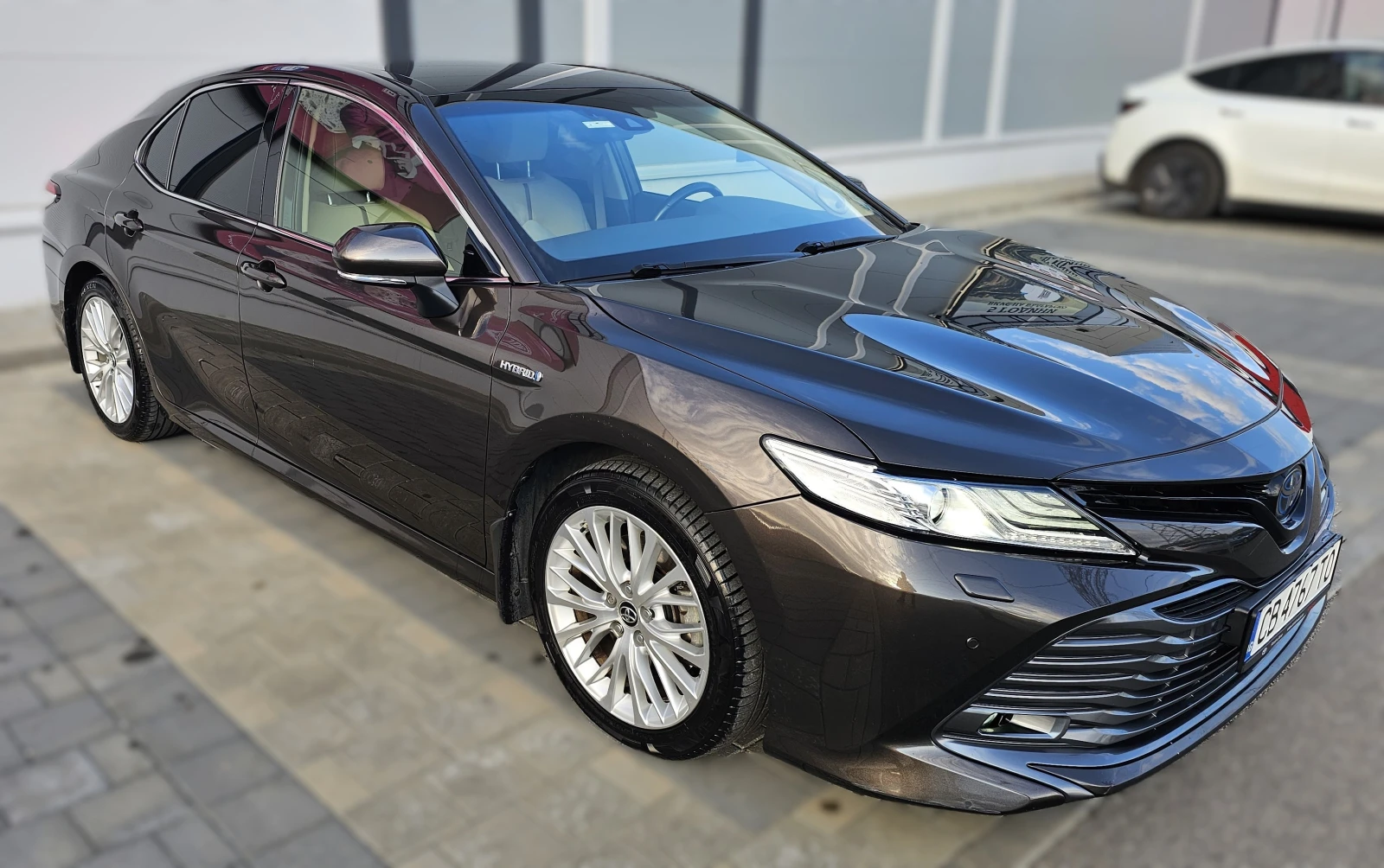 Toyota Camry 2.5Hybrid Premium Full - изображение 6