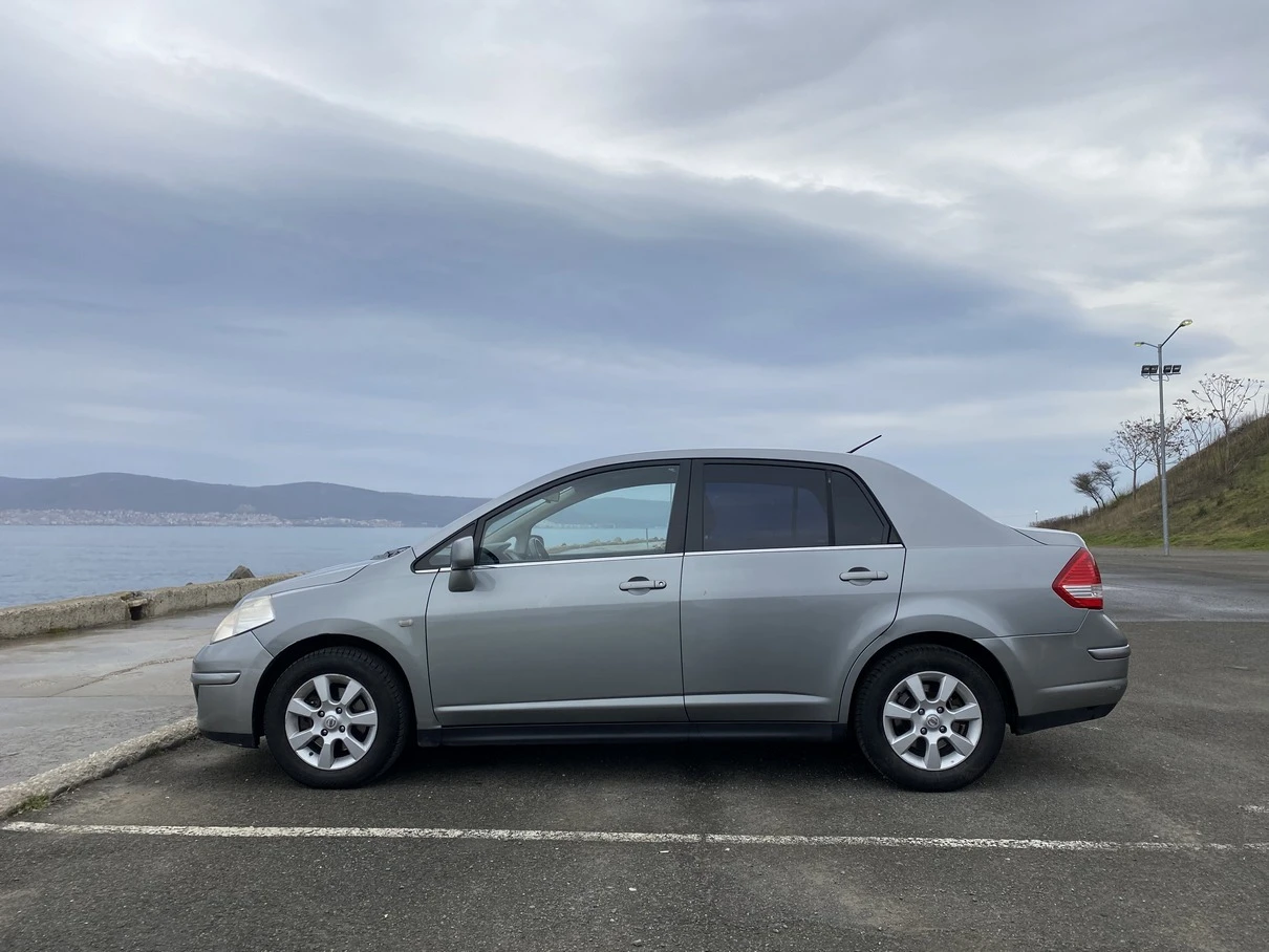Nissan Tiida  - изображение 3