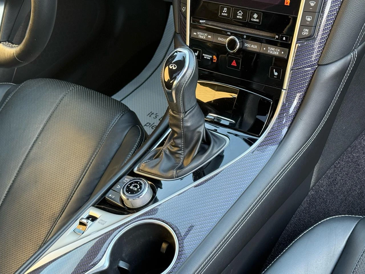 Infiniti Q 60S / 3.0 Twin-Turbo / LUXE / AWD / BOSE / PANO  | Mobile.bg � ����������� 13